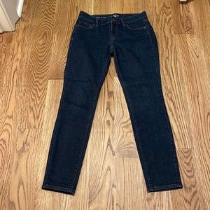 Loft Modern Skinny Dark Jeans Size 26/2.               New without tags